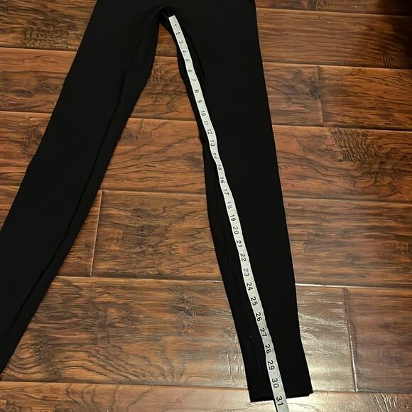 Lululemon Black Athletic Leggings - Picture 4 of 11